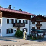 Koelbl Apartments - Ferienwohnungen Am Tegernsee